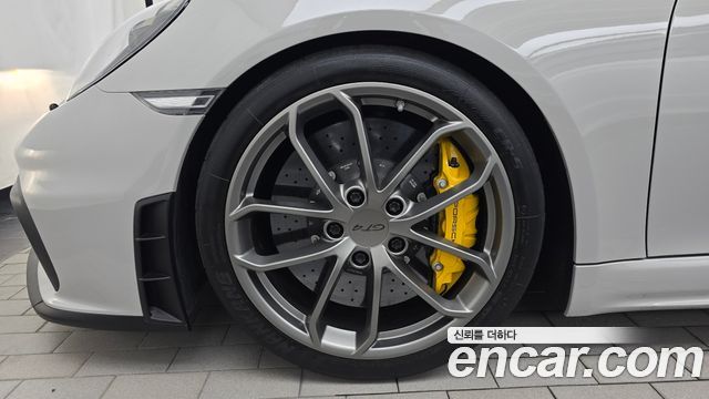 Porsche 718 4.0 GT4 — пробег 22 358 км