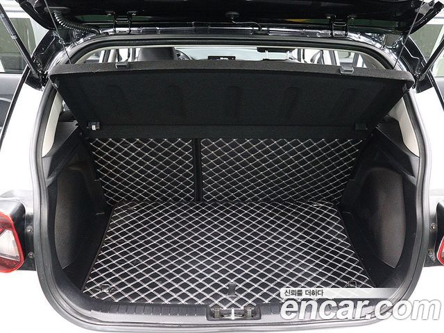 Hyundai Venue из Кореи Encar
