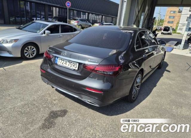 Mercedes-Benz E-Class E220d 4MATIC AMG Line — пробег 74 397 км — фото 5 из 5