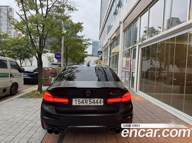 BMW M5 M5 Sedan — пробег 54 000 км — фото 5 из 5