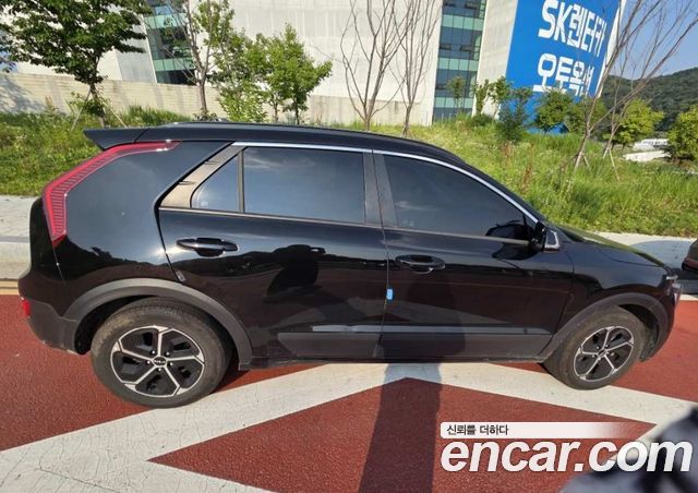 Kia Niro Trendy — пробег 184 296 км — фото 5 из 5