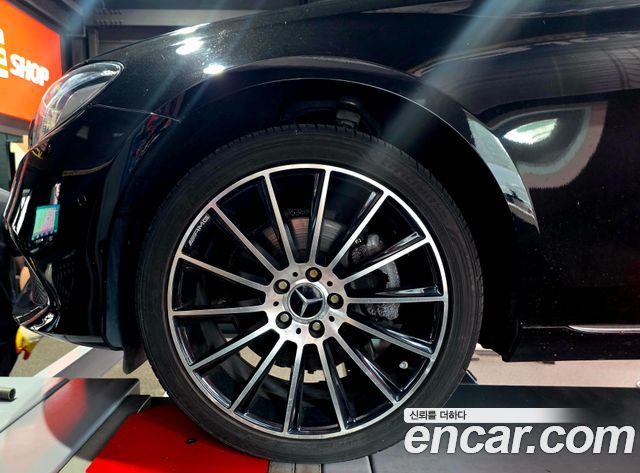 Mercedes-Benz E-Class E220d 4MATIC Avantgarde — пробег 173 000 км — фото 5 из 5