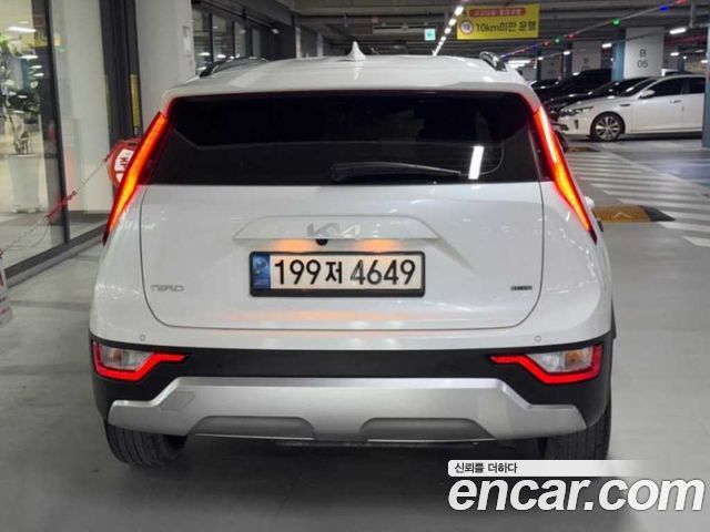 Kia Niro Prestige — пробег 36 785 км — фото 5 из 5