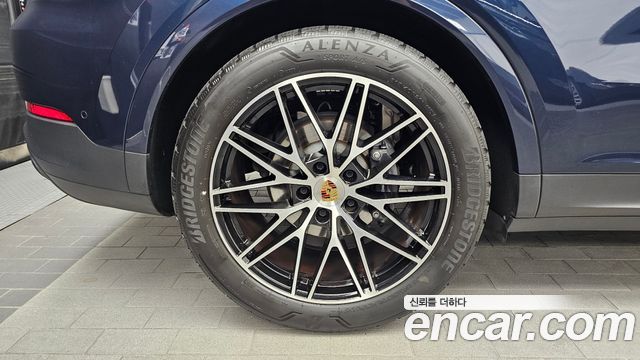 Porsche Cayenne 3.0 — пробег 24 810 км — фото 5 из 5