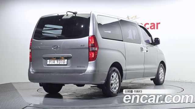 Hyundai Starex 5-Seater VAN CVX Premium — пробег 237 972 км — фото 2 из 5