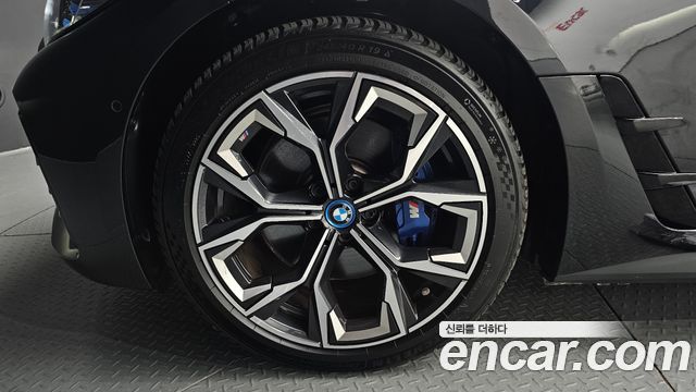 BMW i4 из Кореи Encar