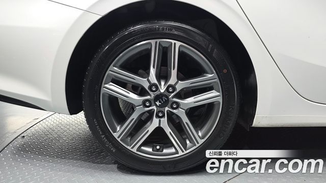Kia K3 из Кореи Encar