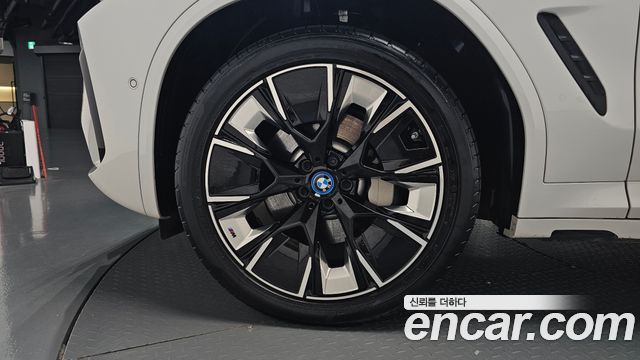 BMW iX3 M Sports — пробег 34 340 км — фото 5 из 5