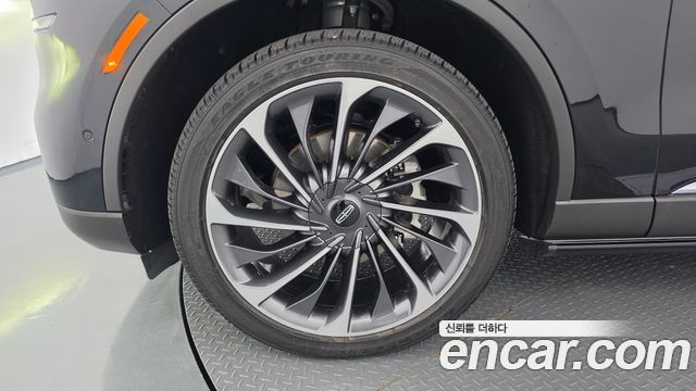 Lincoln Aviator 3.0 Reserve  AWD — пробег 21 815 км — фото 5 из 5