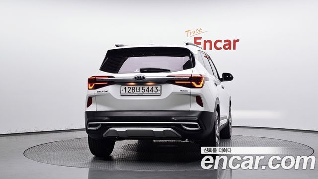 Kia Seltos из Кореи Encar