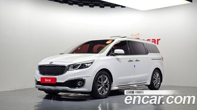 Kia Carnival 7-seater Limousine Magic Space — пробег 179 235 км — фото 1 из 5