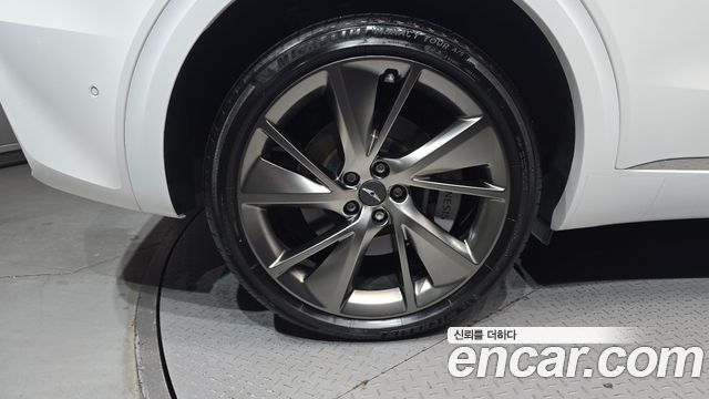 Genesis GV70 из Кореи Encar