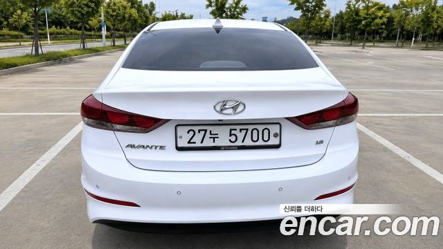 Hyundai AVANTE из Кореи Encar