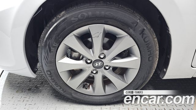 Hyundai Accent 1.4 VVT Value Plus — пробег 96 929 км — фото 5 из 5
