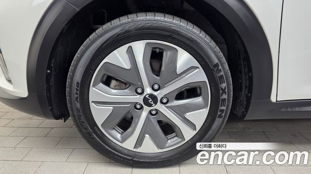 Kia Niro Prestige — пробег 107 511 км — фото 5 из 5