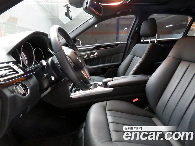 Mercedes-Benz E-Class E220 Bluetec Avantgarde — пробег 52 000 км — фото 5 из 5