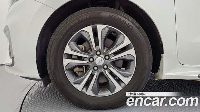 Kia Carnival 9-Seater Luxury — пробег 85 203 км — фото 5 из 5