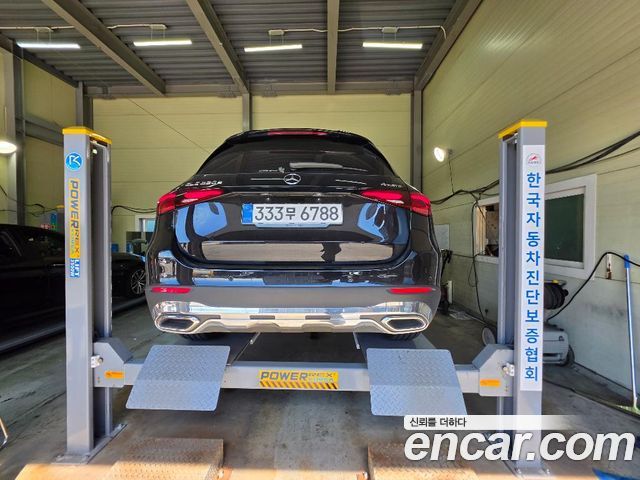 Mercedes-Benz GLC-Class GLC220 d 4MATIC — пробег 22 923 км — фото 2 из 3