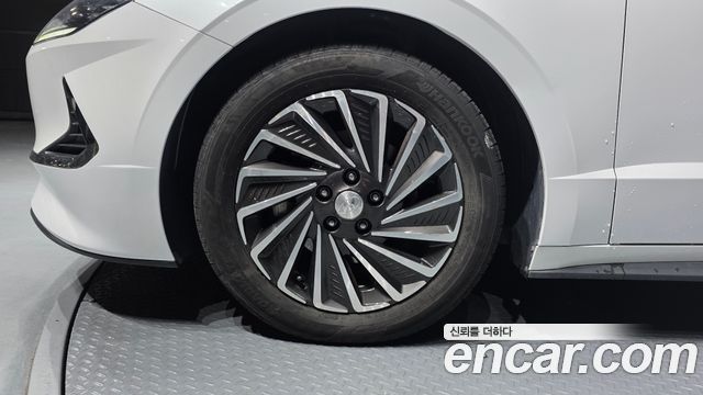 Hyundai Sonata Premium Plus — пробег 82 830 км — фото 5 из 5