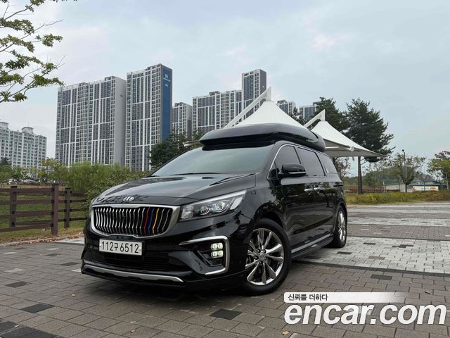 Kia Carnival Gasoline 7-Seater Hi-Limousine (Special) — пробег 65 000 км — фото 1 из 5