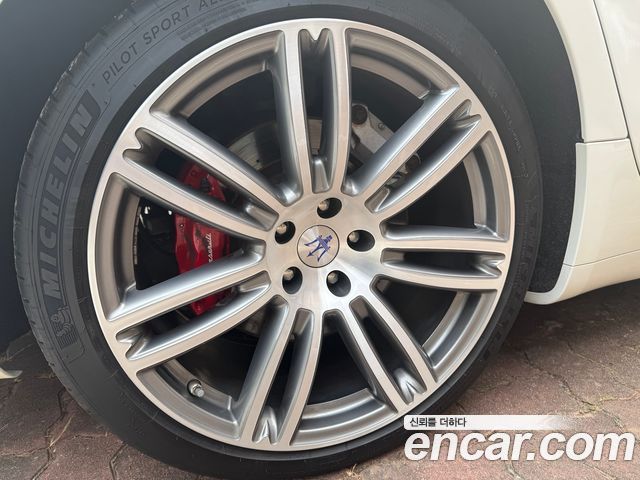 Maserati Ghibli из Кореи Encar