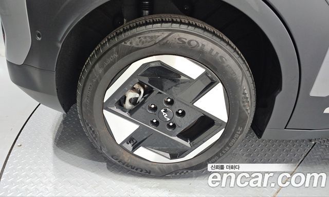 Kia EV3 из Кореи Encar