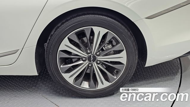 Kia K8 из Кореи Encar