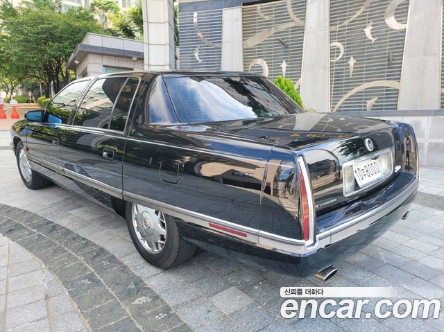 Cadillac Concour 4.6 — пробег 180 000 км