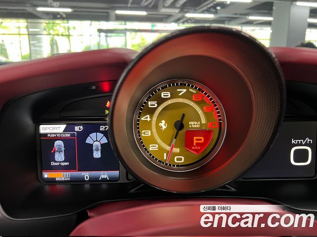 Ferrari F8 3.9 V8 — пробег 8 500 км