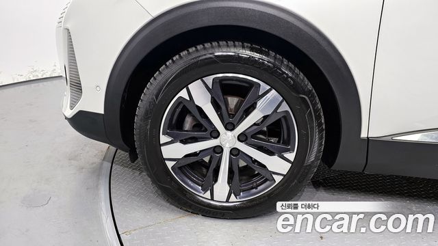 Peugeot 5008 1.5 BlueHDi GT — пробег 17 988 км