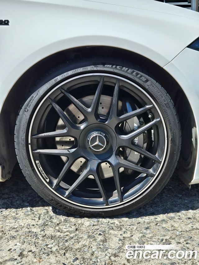 Mercedes-Benz A-Class AMG A45 4MAITC+ Hatchback — пробег 15 900 км