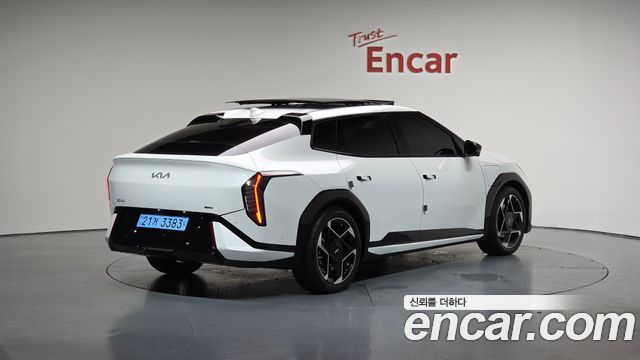 Kia EV4 из Кореи Encar