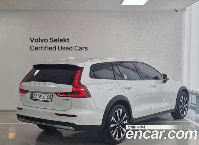 Volvo V60 из Кореи Encar