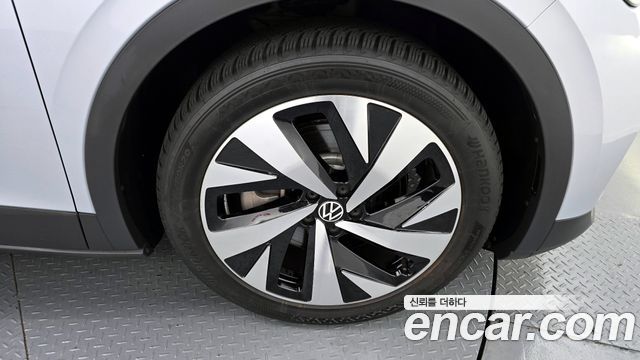 Volkswagen ID.4 Pro — пробег 30 602 км
