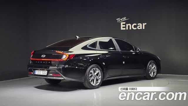 Hyundai Sonata 2.0 Premium Family — пробег 118 557 км — фото 2 из 5