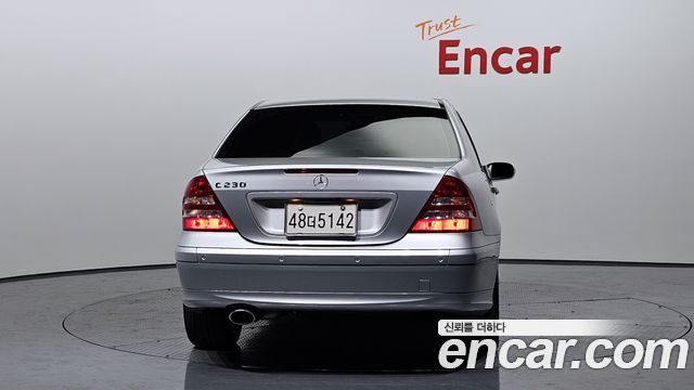 Mercedes-Benz C-Class из Кореи Encar