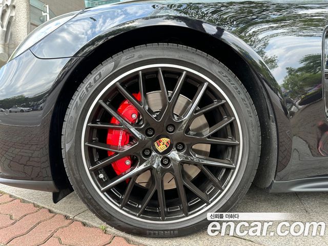 Porsche Panamera 4.0 GTS — пробег 26 300 км