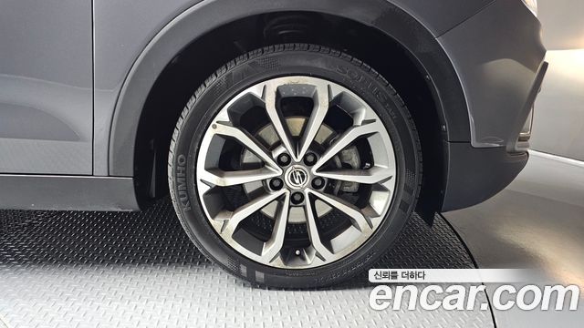 Ssangyong TIBOLI 1.6 RX 4WD — пробег 58 083 км