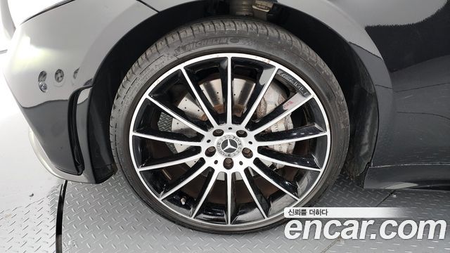 Mercedes-Benz CLS-Class CLS450 4MATIC AMG Line — пробег 48 397 км