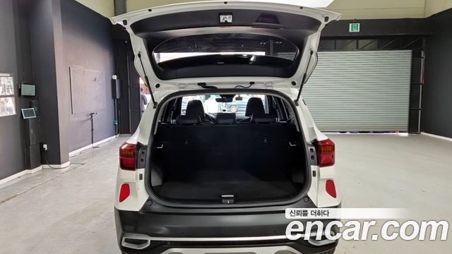 Kia Seltos из Кореи Encar