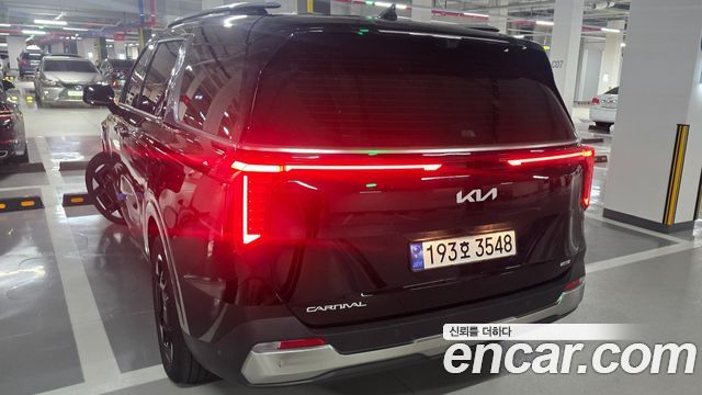Kia Carnival HEV 9seater Signature — пробег 47 000 км — фото 5 из 5