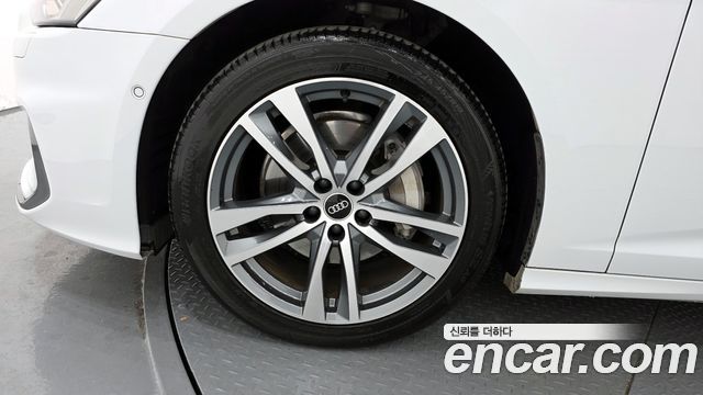 Audi A6 45 TFSI Premium — пробег 79 629 км