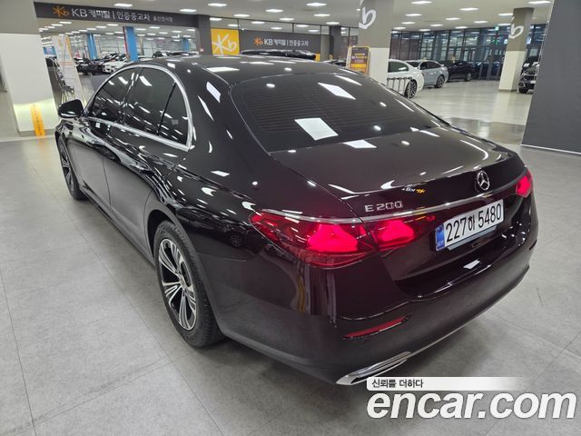 Mercedes-Benz E-Class из Кореи Encar