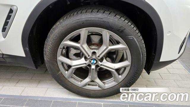 BMW X4 xDrive20d xLine — пробег 30 405 км — фото 5 из 5