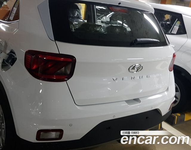 Hyundai Venue из Кореи Encar