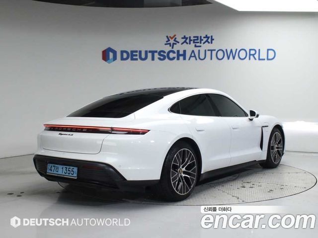 Porsche Taycan из Кореи Encar