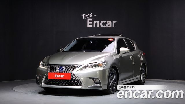 Lexus CT200h из Кореи Encar