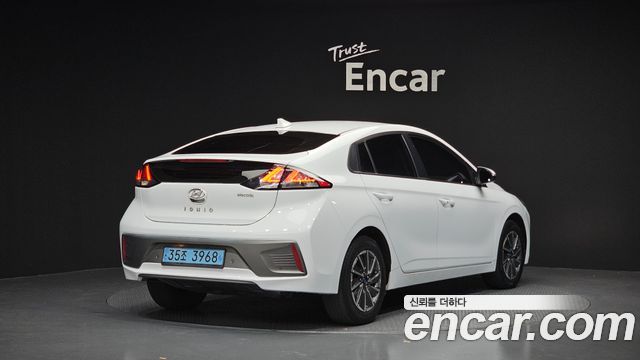 Hyundai Ioniq из Кореи Encar