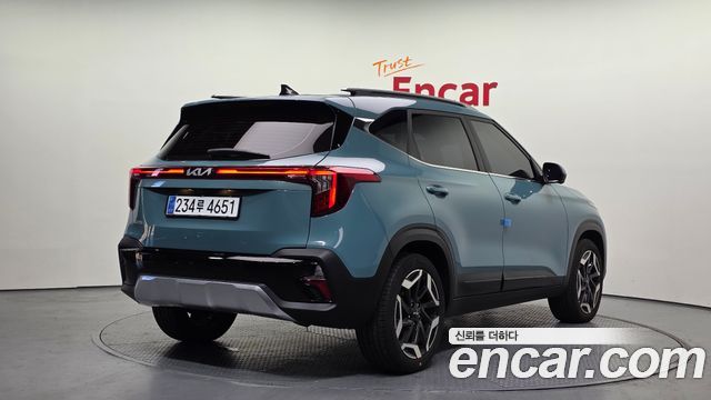 Kia Seltos из Кореи Encar