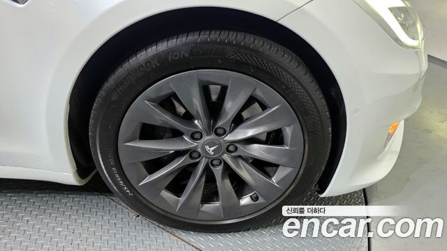 Tesla Model S из Кореи Encar